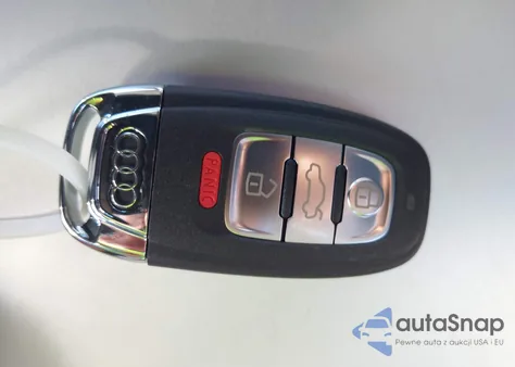 2013 Audi A4 2.0T Premium z USA, uszkodzony, nr VIN WAUBFAFL4DN020210